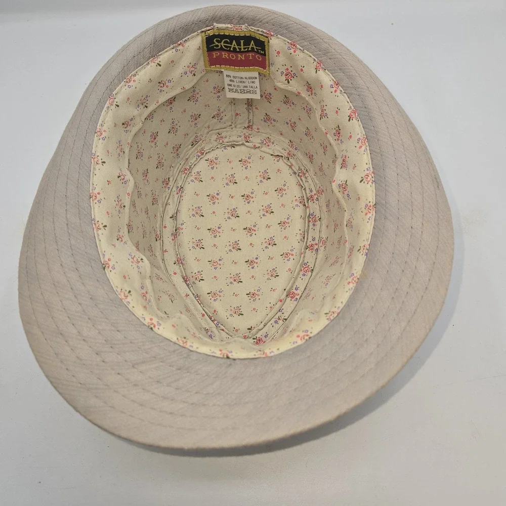 Scala Pronto Fedora Light Gray With Cloth Flower Accent Pre-Owned Linen Vintage